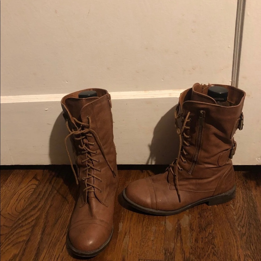 Boots - Picture 2 of 3